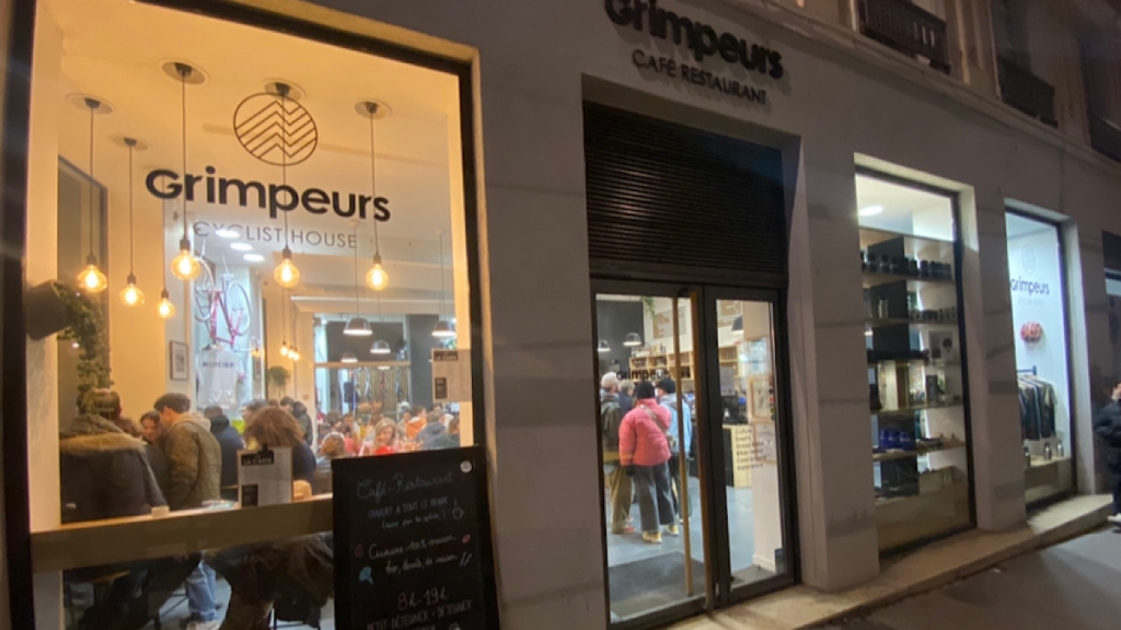 Grimpeurs cyclist house